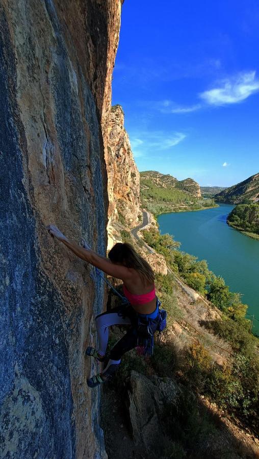 Cal Perico, Tourist And Climbing Apartament Camarasa Esterno foto